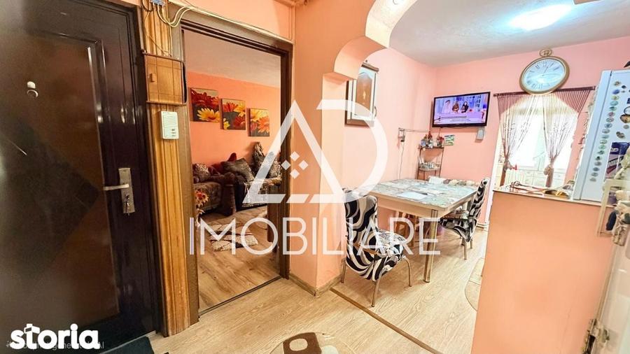 Apartament cu 3 camere decomandat în 9 Mai