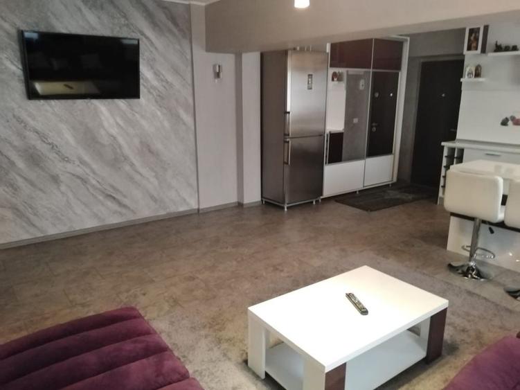 Apartament cu 4 camere în Răcădău
