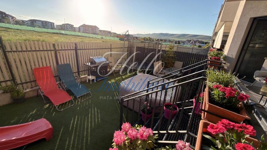 Apartament cu 3 camere semidecomandat în Florești