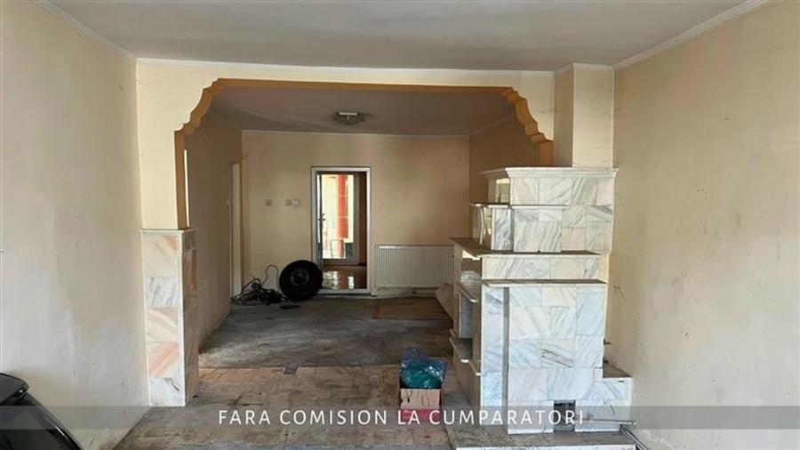 Casă individuală cu 5 camere cu Canalizare în 1 Mai
