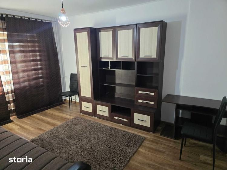 Apartament de inchiriat , 3 camere, zona Ultracentrala-Iasi - 2