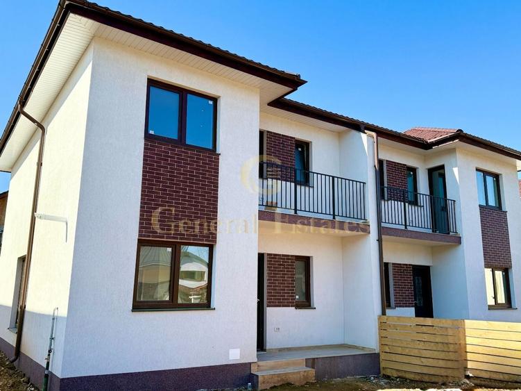 Duplex cu 4 camere cu Canalizare în Tărlungeni
