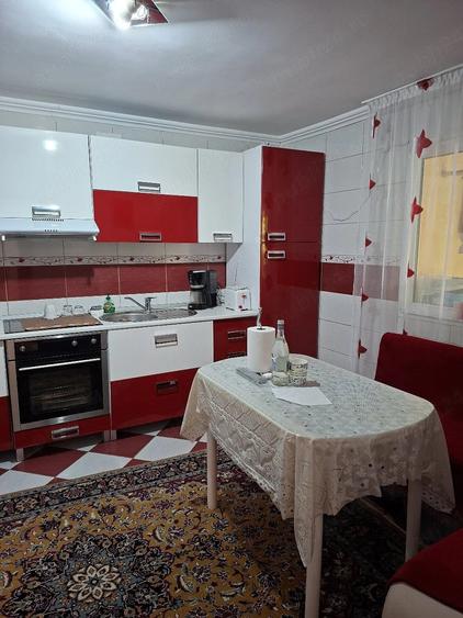 Casă cu Teren 2300 Mp în Central