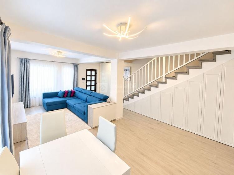 Duplex cu 4 camere cu Canalizare în Bucium