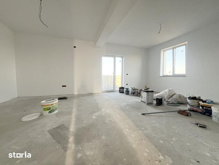 Casă cu 4 camere cu Teren 250 Mp în Ghiroda