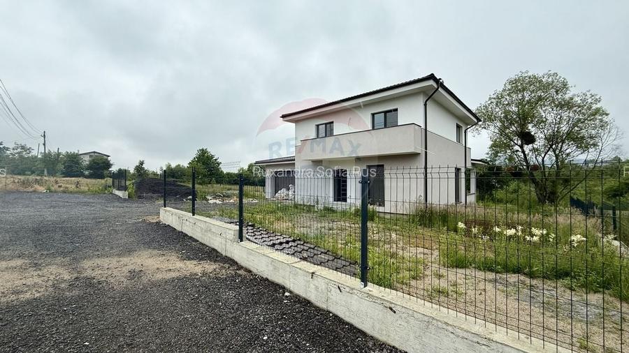 Casa noua de vanzare