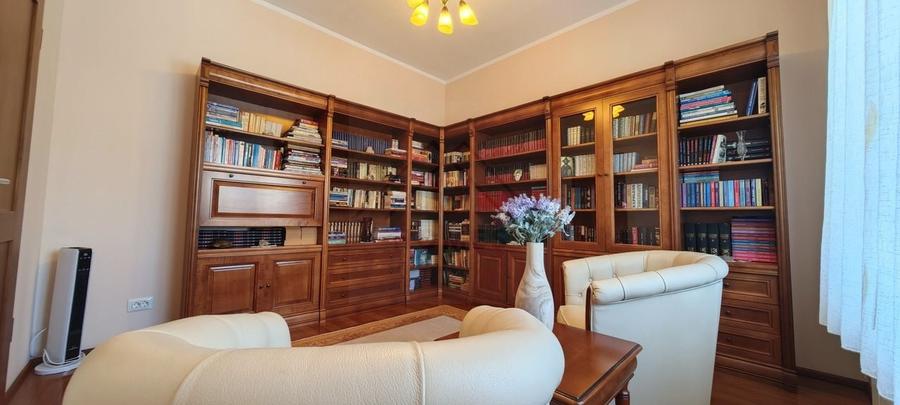 Casa mare. Posibil si clinica, camin batrani, invatamant, sediu firma. - 43