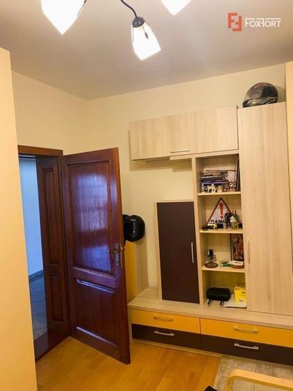 Casa individuala 5 camere si 4 locuri de parcare in Giroc - 19