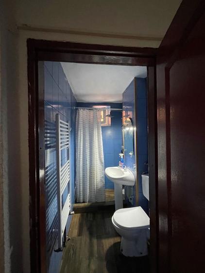 Inchiriez apartament 2 camere - 4