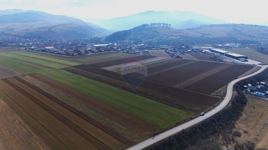 Comision 0% cumpărător | Teren extravilan | 14,600mp | Tărlungeni - 2