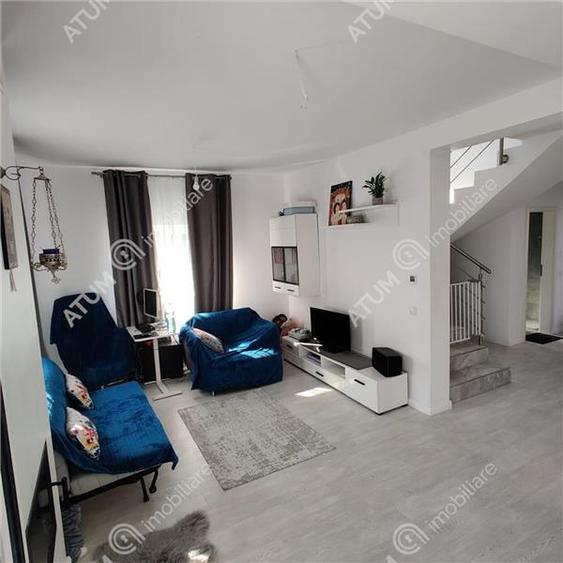 Casa cu 4 camere decomandate si gradina in zona Bavaria in Sibiu - 2