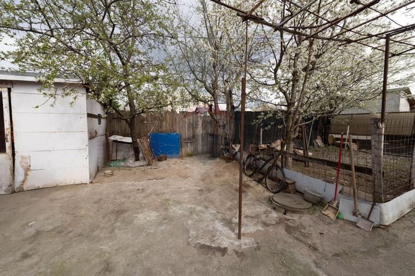 Casă de vânzare si teren 266mp în zona Giulesti - 4