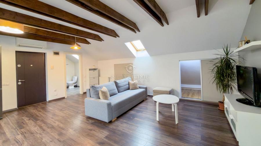 Apartament cu 3 camere semidecomandat, mobilat în Borhanci