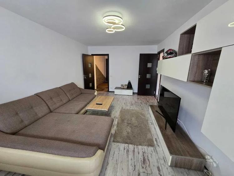 Apartament de 2 camere modern, complet mobilat – zona Delfinului - 2