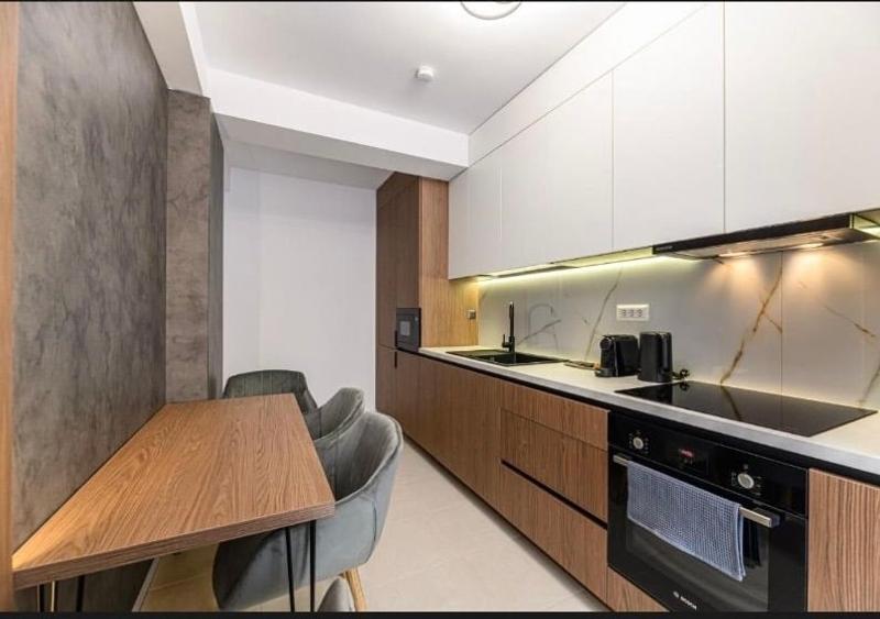 UNO Brașov | Apartament 2 Camere Premium | Mobilat & Utilat Complet - 4