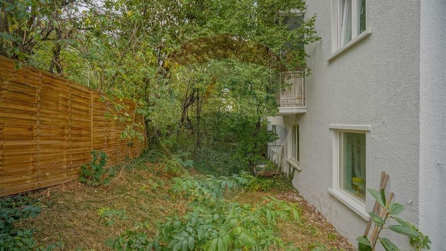 Apartament cu 3 camere in casa, curte proprie si garaj - 22