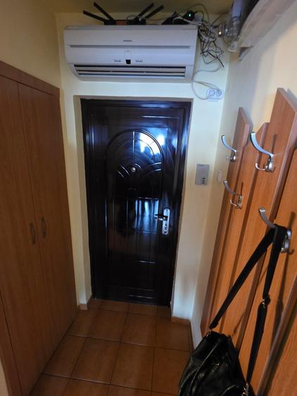 Central, langa Piata 700 - 10