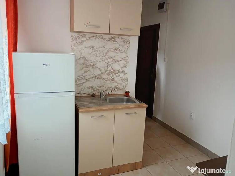 Inchiriez Garsoniera - 4
