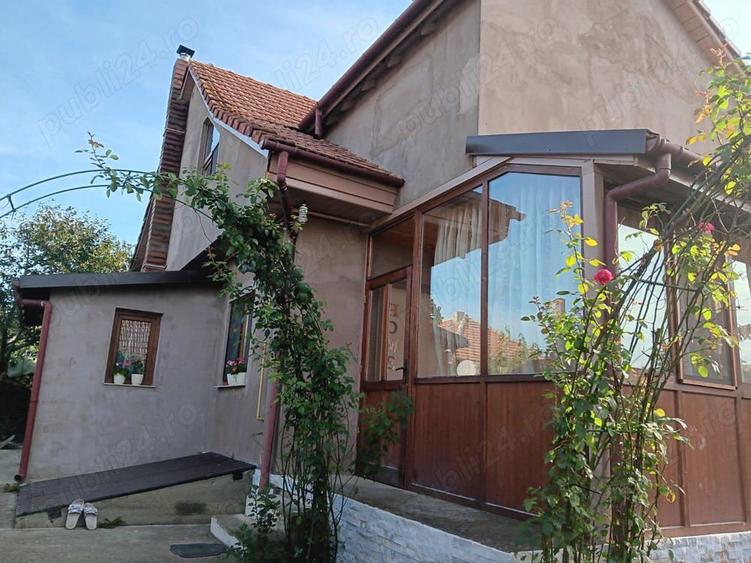 Casa cu mansarda moinesti - 2