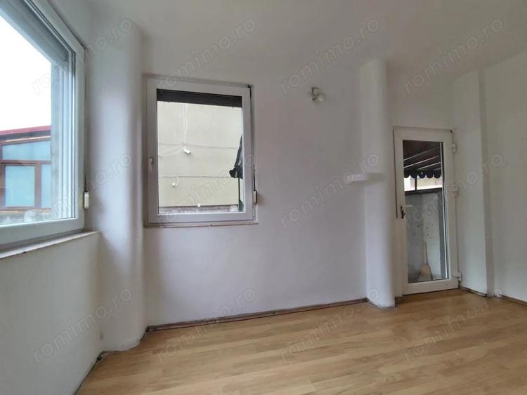 Chirie casa P+1 ultracentral Oradea pentru locuit sau spatiu birou - 12