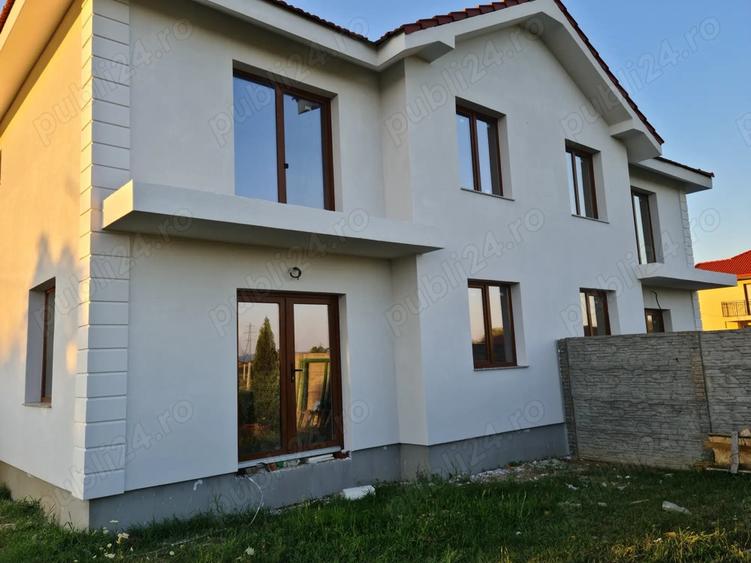 apartament in casa are curte privata , paulesti - 1