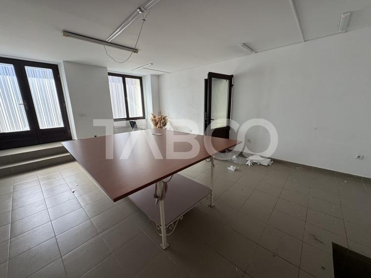 Spatiu comercial renovat 84 mpu doua intrari la strada Orasul de Jos - 8