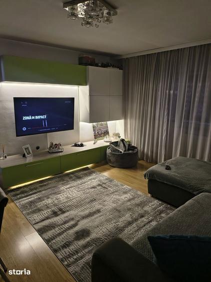 Vand apartament semidecomandat, mobilat ?i utilat, etajul 4 - 7