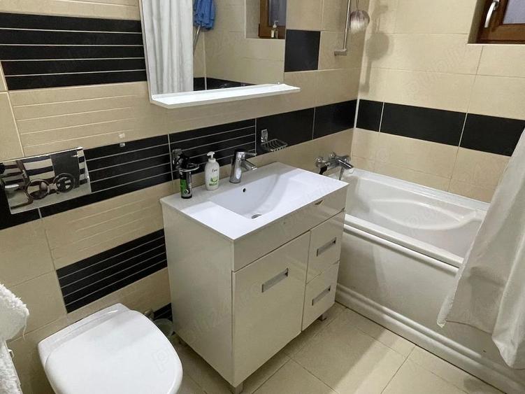 Inchiriez apartament 3 camere - 6