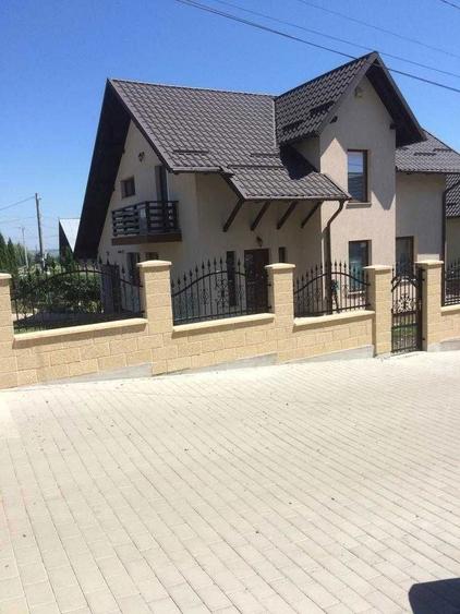 Casa individuala, situata in Ipotesti, in zona clinicii Hereditas. - 2