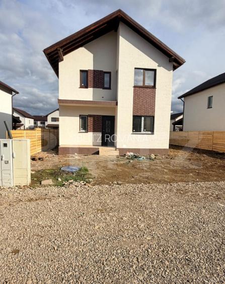 CASA MODERNA, LOCUL IDEAL PENTRU FAMILIA TA IN IZVOR