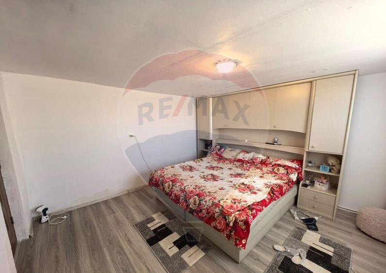 Casa de Vanzare in Zona Linistita sau Schimb cu Apartamen... - 1