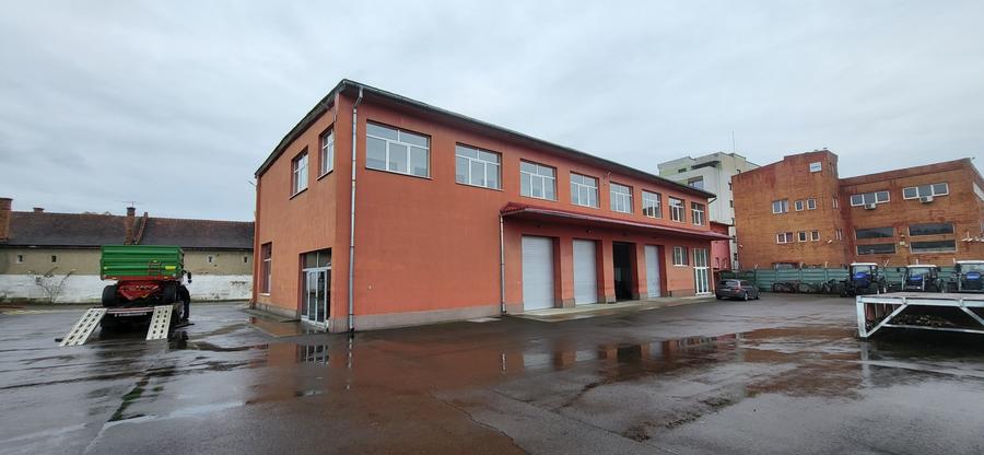 Imobil D+P+E situat in Calea Feldioarei, suprafata 3488 mp, teren 6800 mp ! - 13