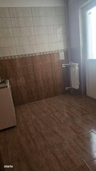 Gara , Decomandat,pre? 82.000 euro - 2