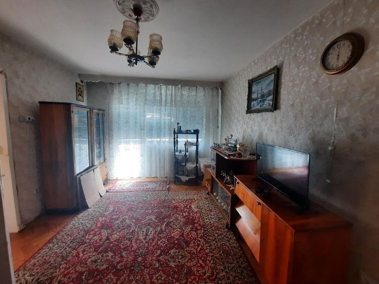 Apt 2 cam Central, Muzeul de Istorie / Hotel Ceahlau, Cod 162313 - 2