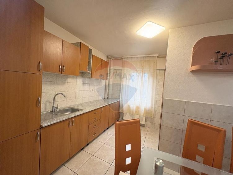 Apartament cu 2 camere de închiriat în Micalaca zona 300 - 9