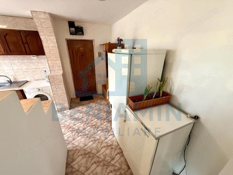 2 decomandate - etaj 3 - 55mp - 1979 - centrala - Galaxiei - Astra - 5