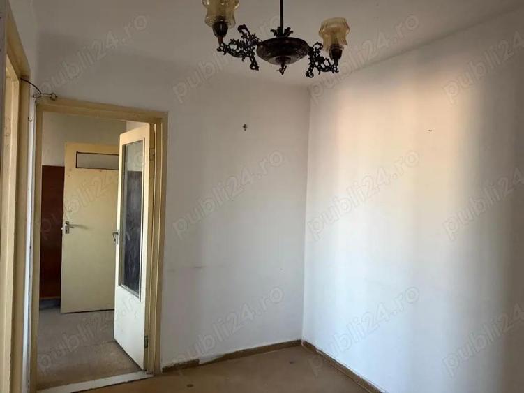 Proprietar -Apartament 3 camere decomandat Zona Vlaicu , central - 1