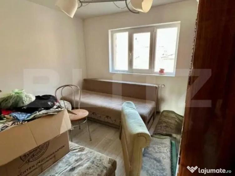 Oportunitate!Casa, 6 camere de vanzare, COMUNA LIVADA, 984 - 1
