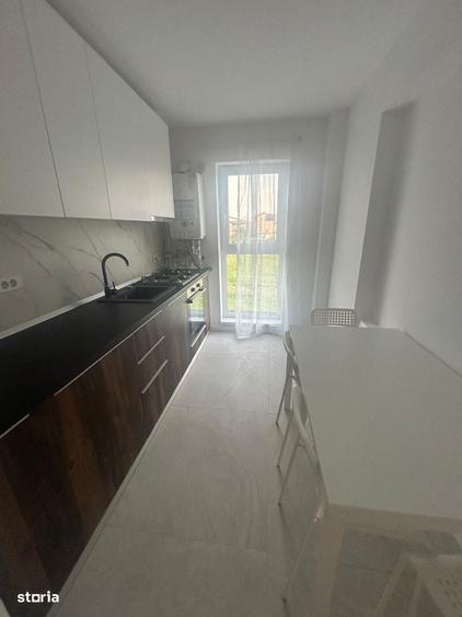 Apartament 2 camere 59 mp Etaj 1/4 cu lift Metrou 1 Decembri Sec 3 - 3