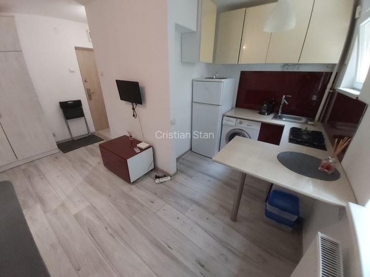 Piata Sudului 250 euro/luna+utilitati Pret fix. Nediscutabil.
