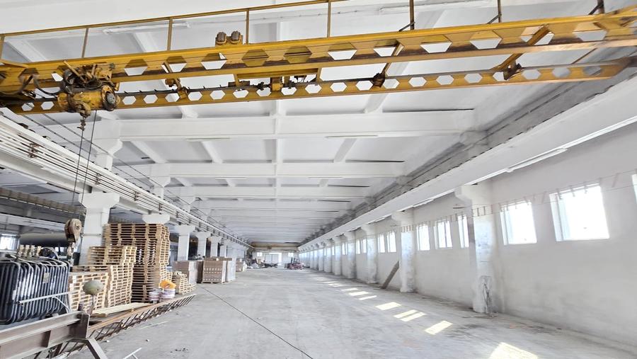 Hala de productie de inchiriat centura sud, 2400 mp, putere 1.8 Mw, pod rulant - 1