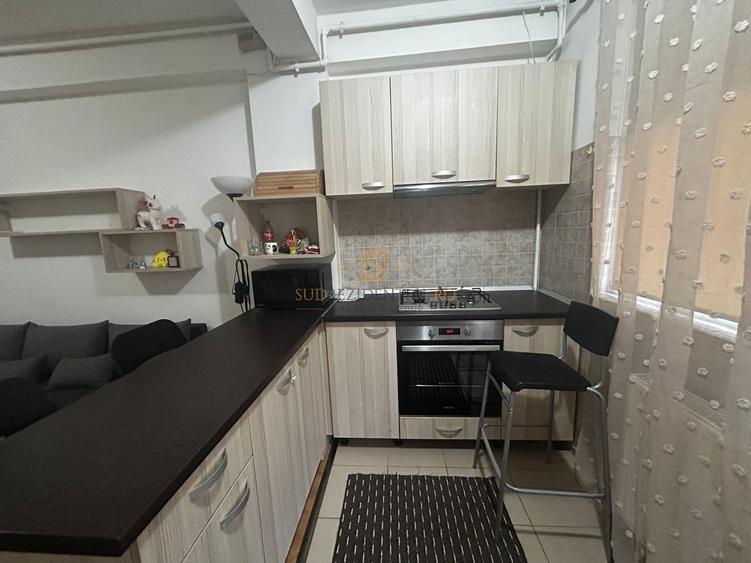 Apartament 3 camere + loc de parcare, acces metrou Leonida, Comision 0 - 6