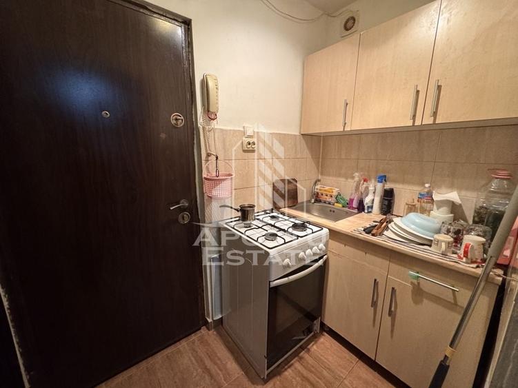 Garsoniera de vanzare | 20mp | Mobilata si utilata | Zona Blascovici - 2