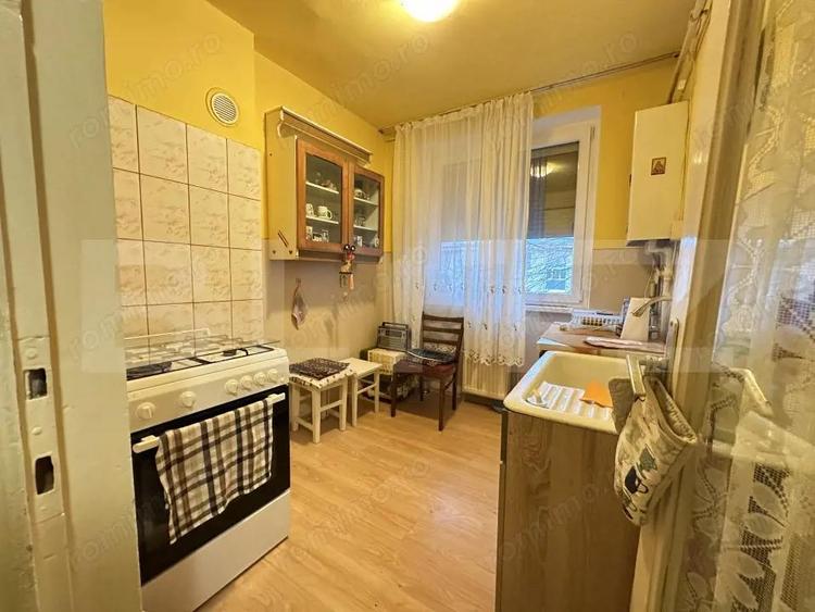 Apartament cu 2 camere semidecomandat, Deva, Central - 2