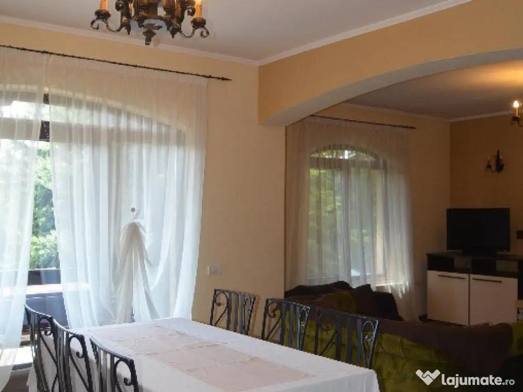 De vanzare pensiune situata in Busteni - 2