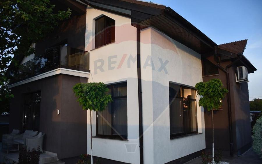 Casa / Vila cu 5 camere de vanzare - 5