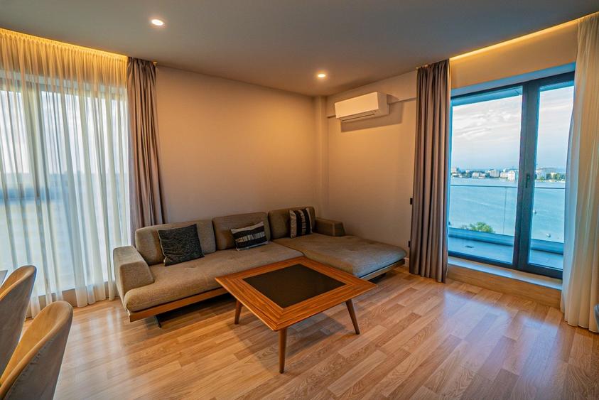 VÂNZARE APARTAMENT 4 CAMERE – VEDERE CĂTRE LAC-LOC DE PARCARE - 9