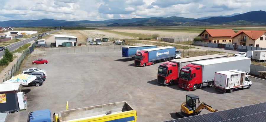 Teren industrial excelent pentru afacere - spalatorie / hala /depozite / service - 2