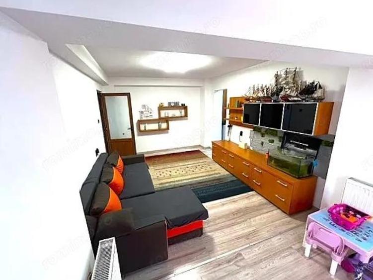 Apartament ETAJ 2 cu 3 camere complet renovat si utilat LA CHEIE - 4