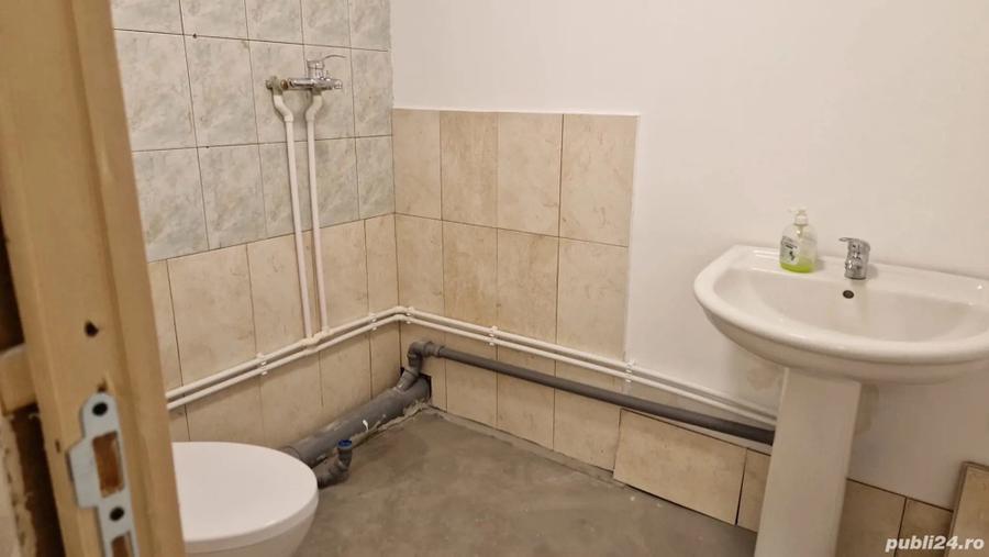 inchiriez modul 1 locatie stradala cu vad deosebit - 7